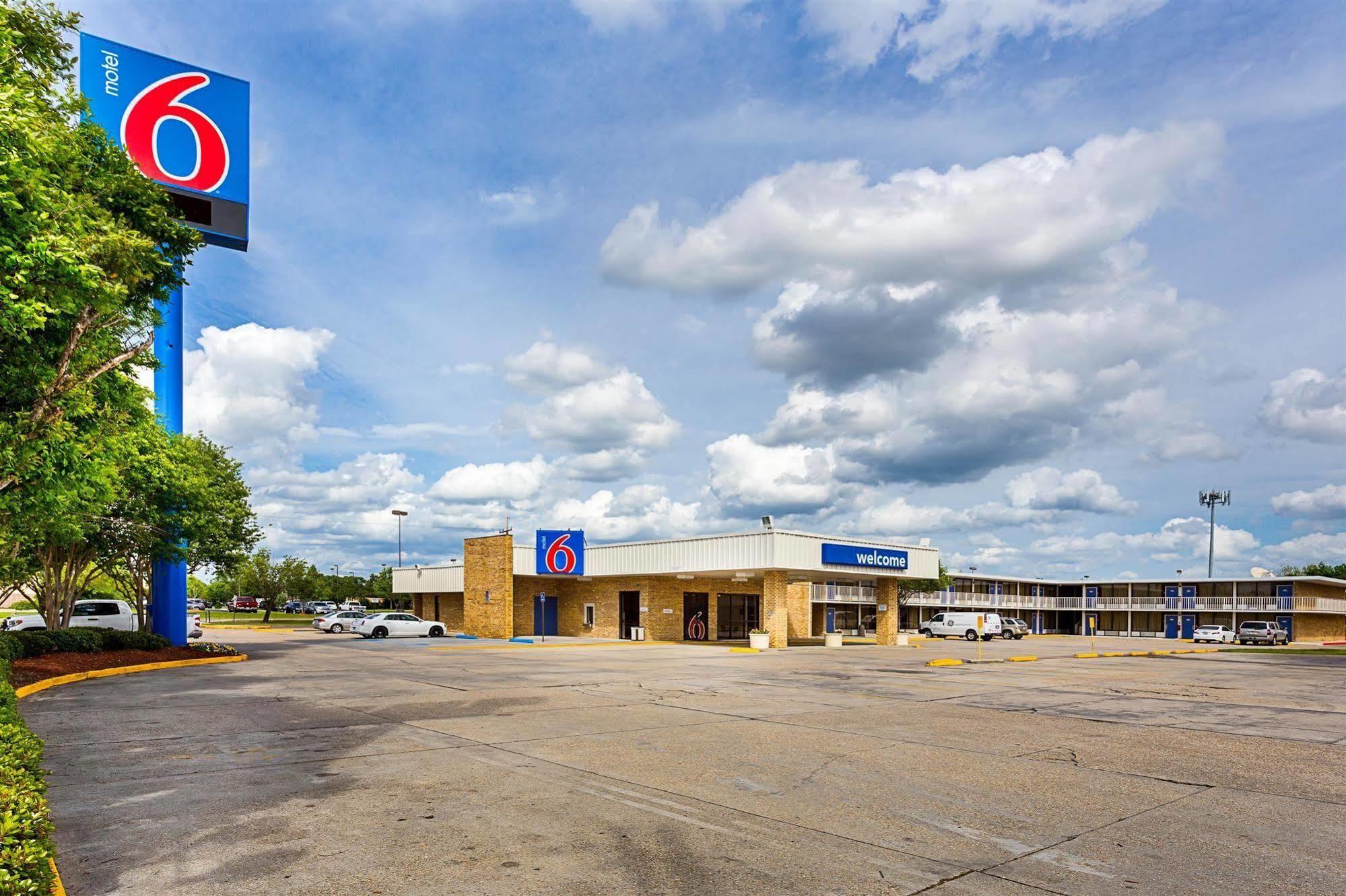 Motel 6 Baton Rouge Southeast Prairieville Exterior photo
