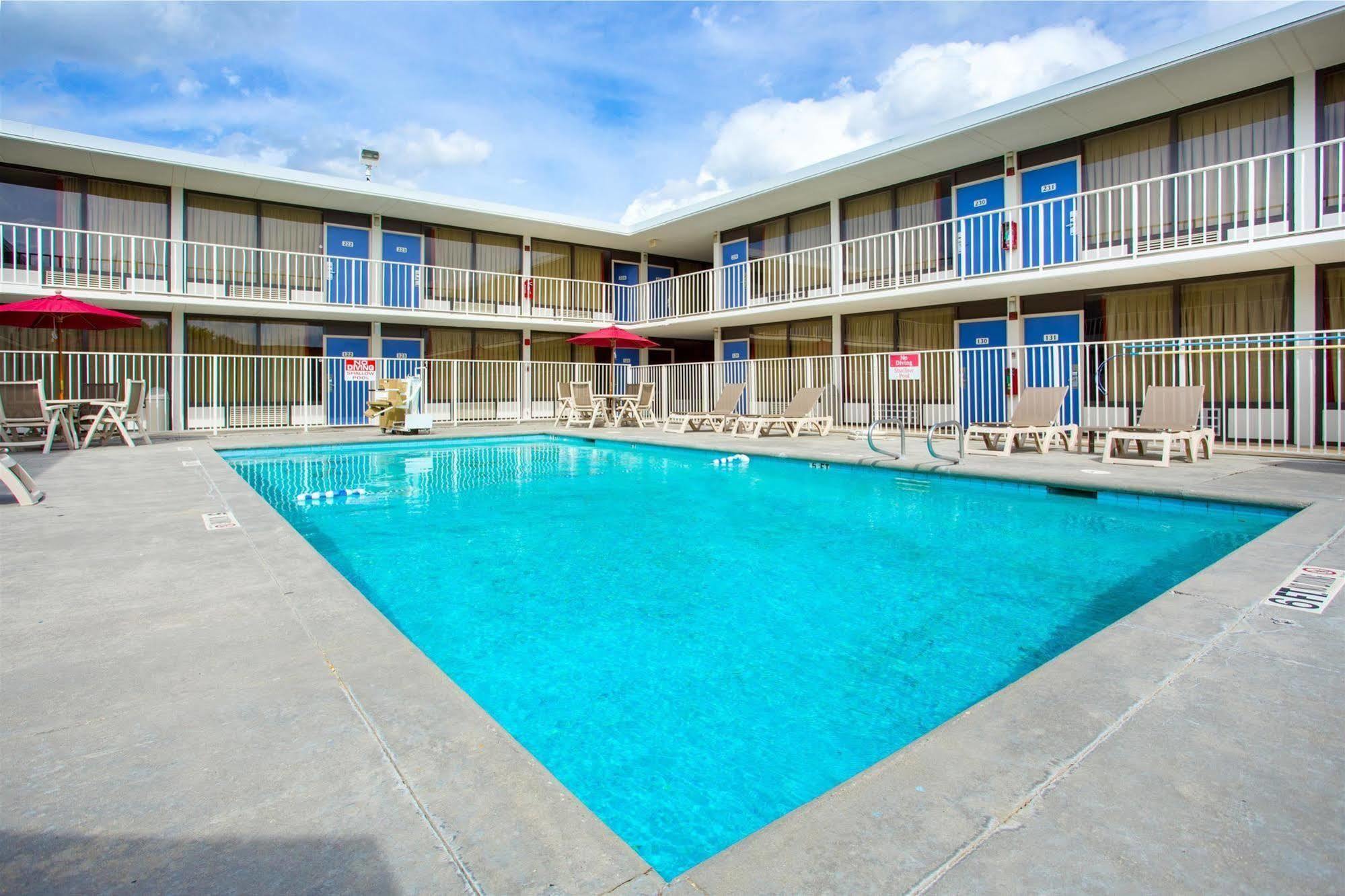 Motel 6 Baton Rouge Southeast Prairieville Exterior photo